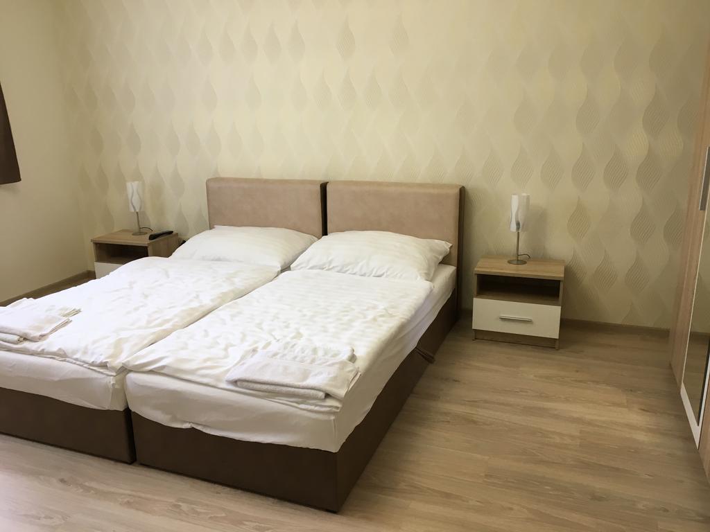 Kristaly Apartmanok Кишварда Экстерьер фото