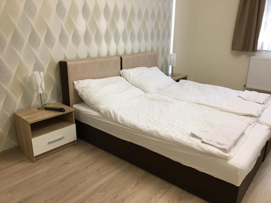 Kristaly Apartmanok Кишварда Экстерьер фото